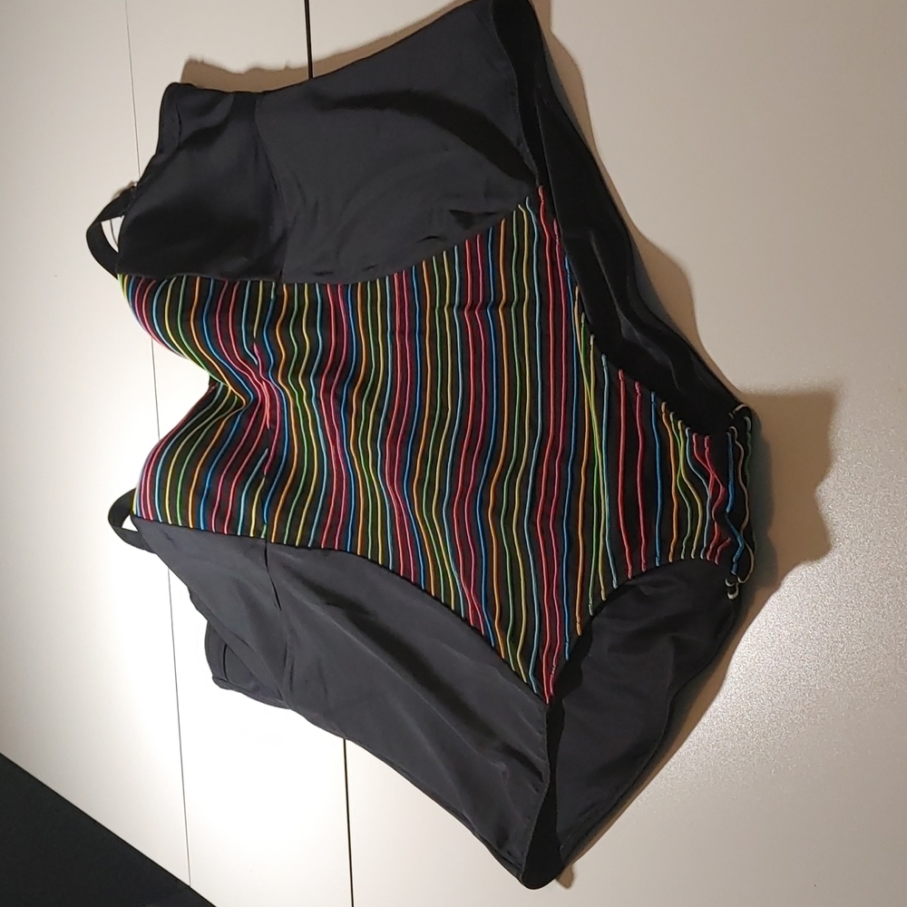 Elomi swimsuit one piece black stripes sz 22